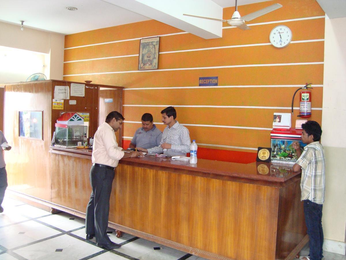 Hotel Ridhi N Sidhi Bettiah Zewnętrze zdjęcie
